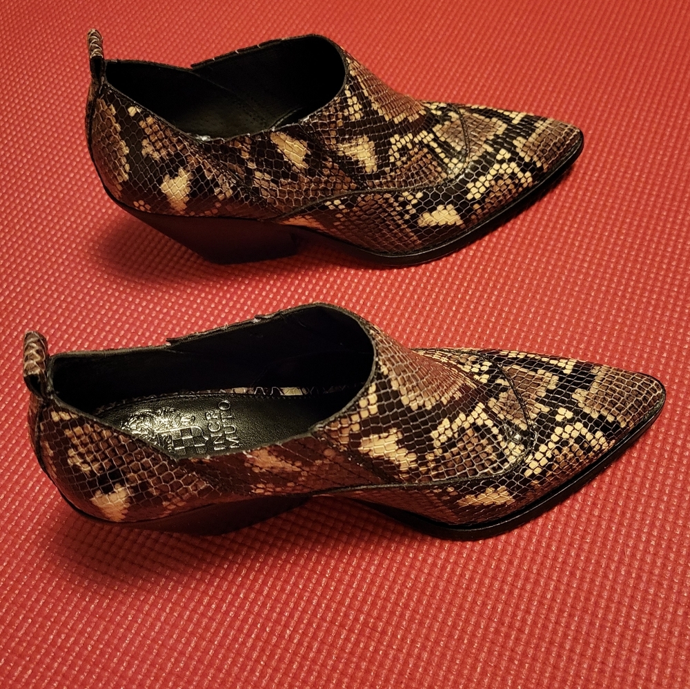 Vince Camuto 6.5 Python Design Leather - image 4
